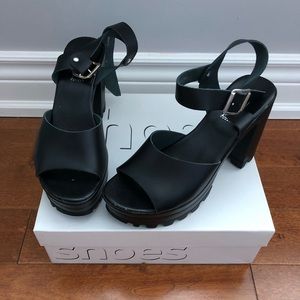 Topshop black chunky heels